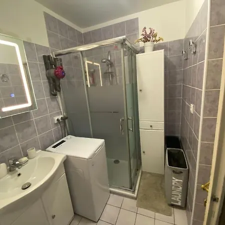 2 Flat With Sea View, Private Parking, Swimming Pool, And Ac Apartment