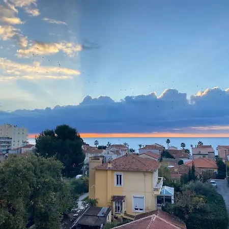 2 Flat With Sea View, Private Parking, Swimming Pool, And Ac Apartment