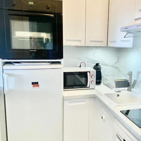 2 Flat With Sea View, Private Parking, Swimming Pool, And Ac